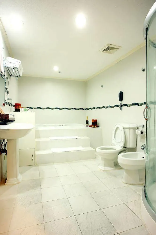 ***  Hotel Stotsenberg Clark Field Philippines